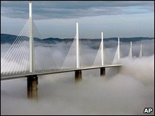 World's highest road bridge crosses the Tarn Valley